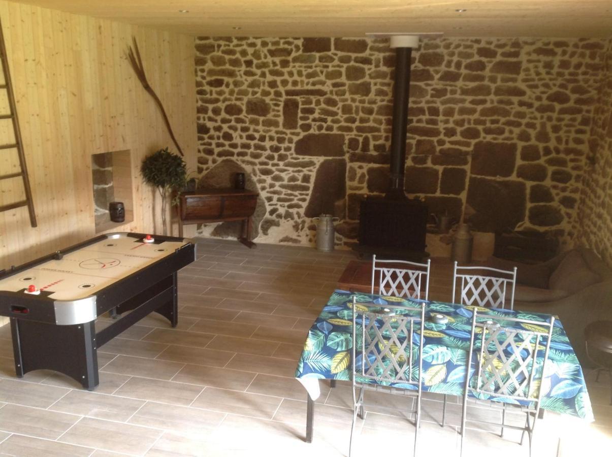 Hotel Les Rocailles La Foret-Auvray Esterno foto